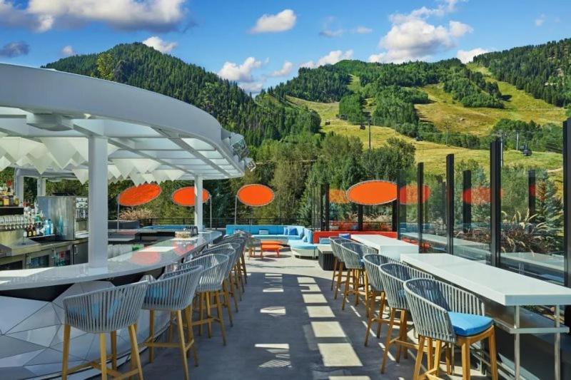 W Aspen Hotel Kültér fotó